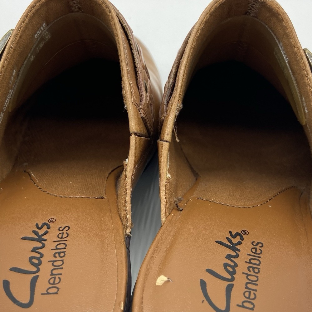Clarks Bendables Clogs Shoes Women 7.5 Mule Brown Leather Slip On Casual Heels - Picture 9 of 16